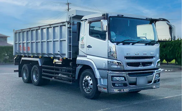 深ボディーダンプ車