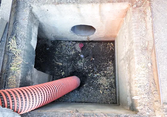 汚泥吸引作業